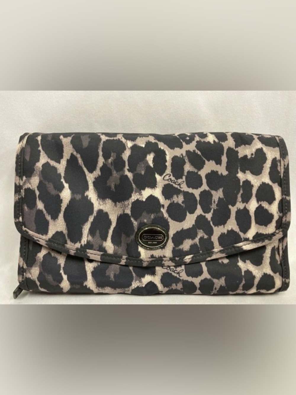 Coach Getaway Hanging Travel Case EUC